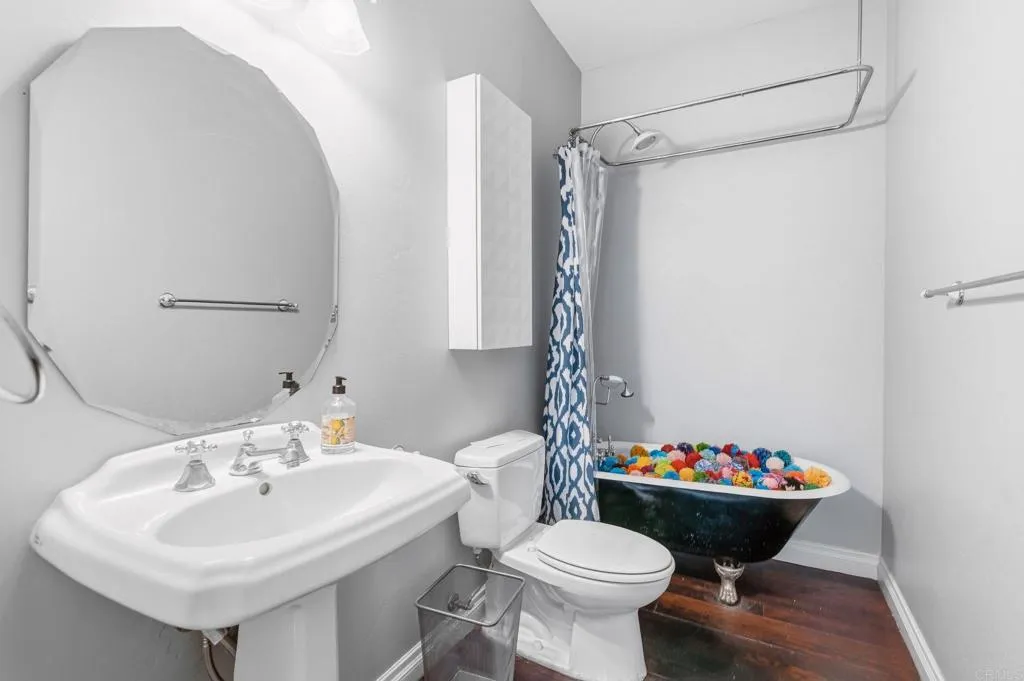 https://cdn.realtyfeed.com/cdn/127/306626823/0f8cfa806a0772470800f46dbe8f75da.webp