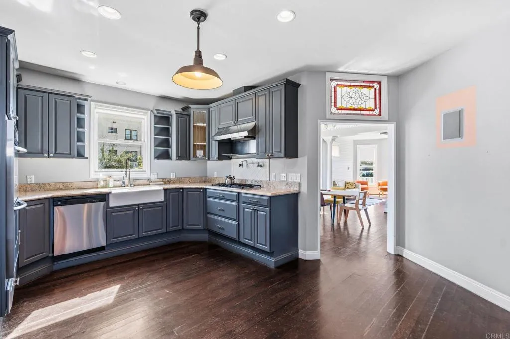 https://cdn.realtyfeed.com/cdn/127/306626823/27ee9fc2ce8ad4585a11025470d865ee.webp