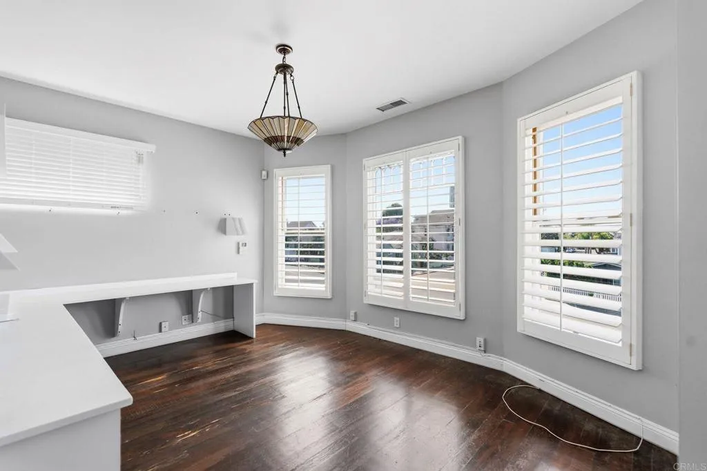 https://cdn.realtyfeed.com/cdn/127/306626823/4351d8ec84648cf690032eec2bee3cc4.webp