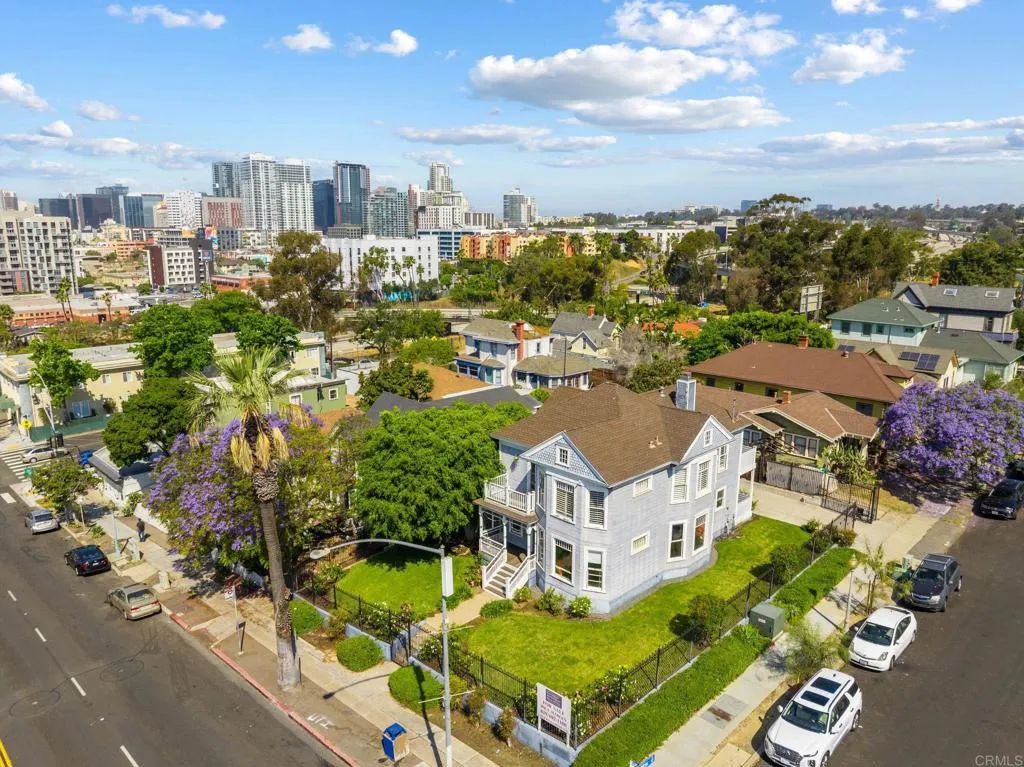 https://cdn.realtyfeed.com/cdn/127/306626823/77e4087825df7194db5860a0557f618d.webp