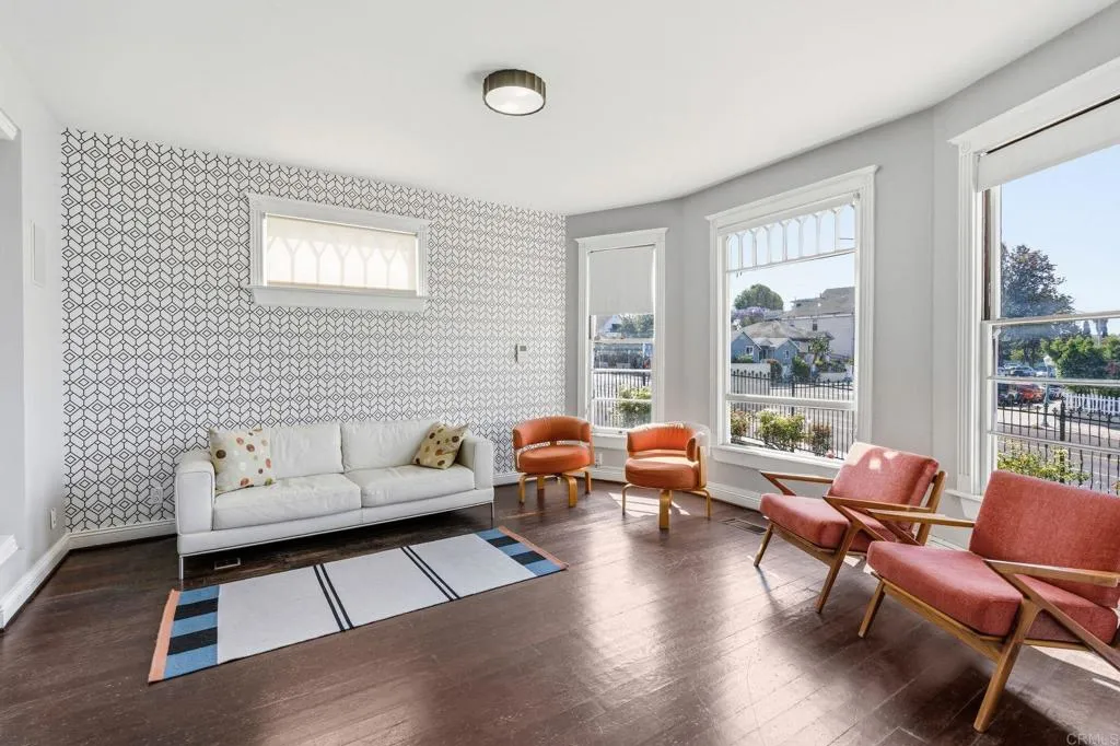 https://cdn.realtyfeed.com/cdn/127/306626823/7fc73c9ee7338bcbe157c7cb7405f1de.webp