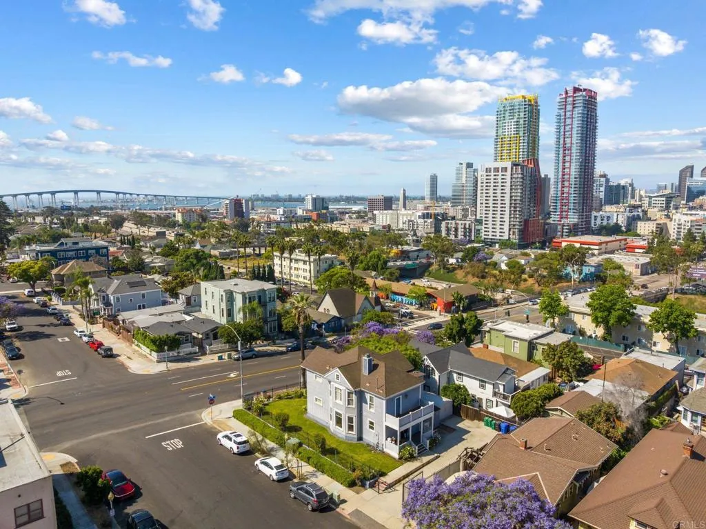 https://cdn.realtyfeed.com/cdn/127/306626823/b0bae2b05234627ca35d4170e6bea2cb.webp