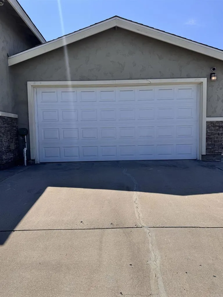 https://cdn.realtyfeed.com/cdn/127/306626866/d9011459486befb6fd8b5108a9c51800.webp