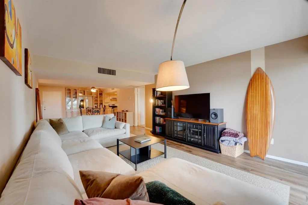 https://cdn.realtyfeed.com/cdn/127/306626893/266b906b42699529e79a112a1b91e195.webp