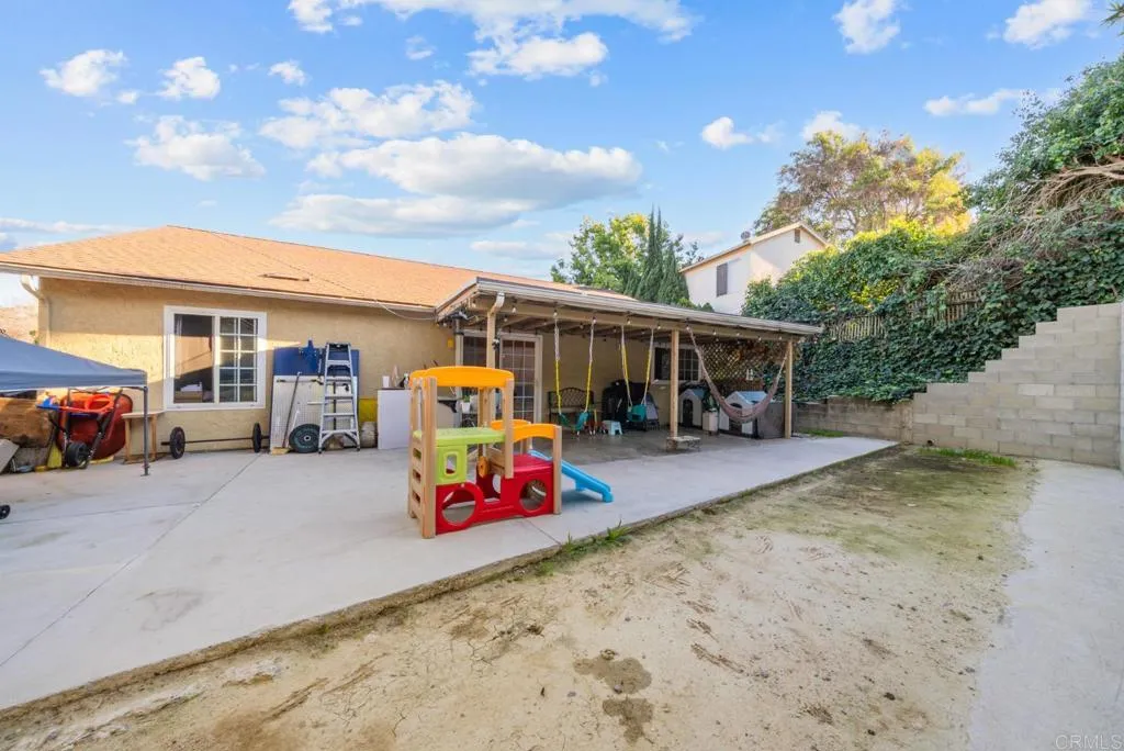 https://cdn.realtyfeed.com/cdn/127/306626960/2c86411a2d1168f9d3a5971048e459dd.webp