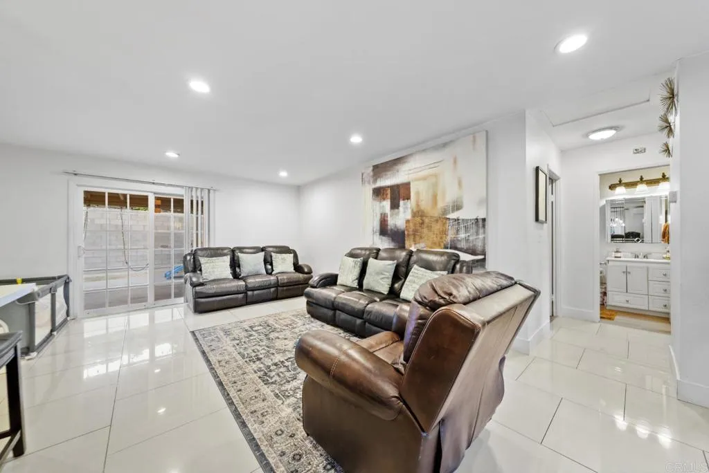 https://cdn.realtyfeed.com/cdn/127/306626960/4c317386ef938084b54d6acc0cf1a436.webp