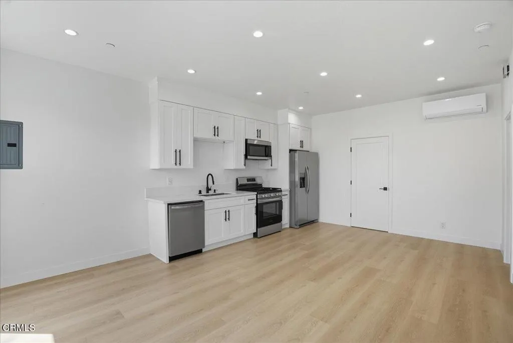 1903 Ocean Avenue, Ventura, CA 93001 - Main photo, Ventura, CA