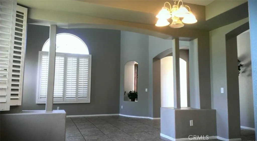 43 Valencia Lane, Redlands, CA 92374 - Photo 5 of 25, Redlands, CA