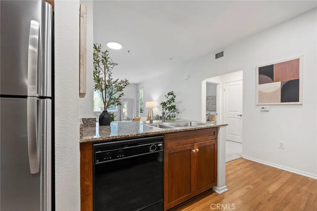 1329 Scholarship, Irvine, CA 92612 - Photo 5 of 36, Irvine, CA