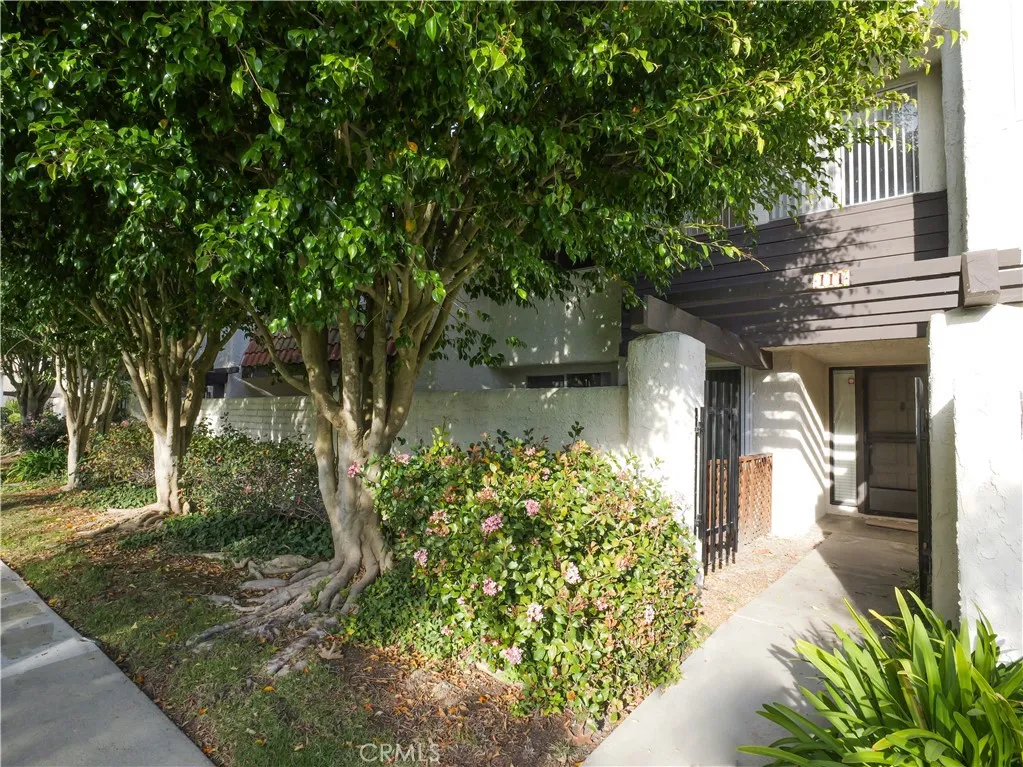 111 Cottonwood Circle, Rolling Hills Estates, CA 90274 - Photo 3 of 32, Rolling Hills Estates, CA