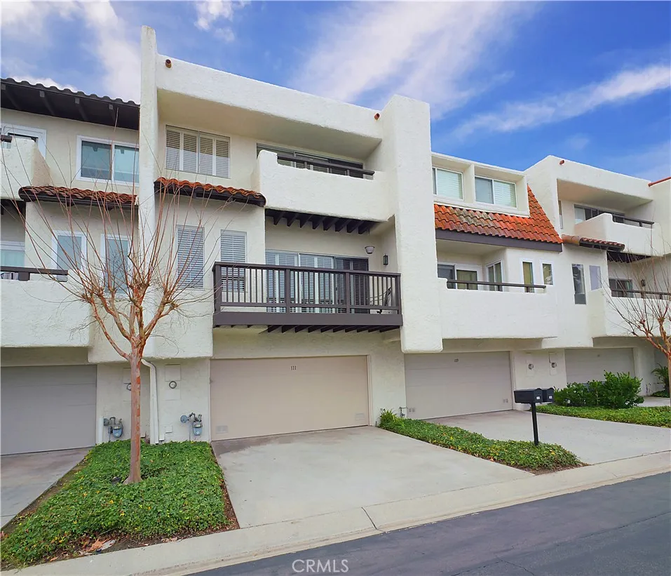 111 Cottonwood Circle, Rolling Hills Estates, CA 90274