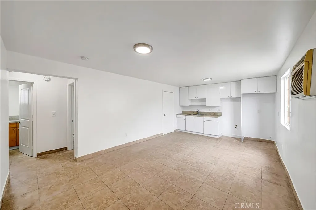 6827 Simpson Unit 4, North Hollywood, CA 91605 - Photo 4 of 19, North Hollywood, CA