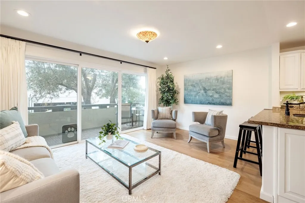 1600 Ardmore Avenue Unit 107, Hermosa Beach, CA 90254