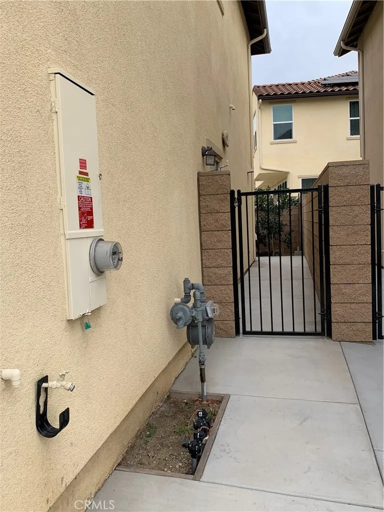 908 Werly Dr, Pomona, CA 91768 - Photo 2 of 23, Pomona, CA