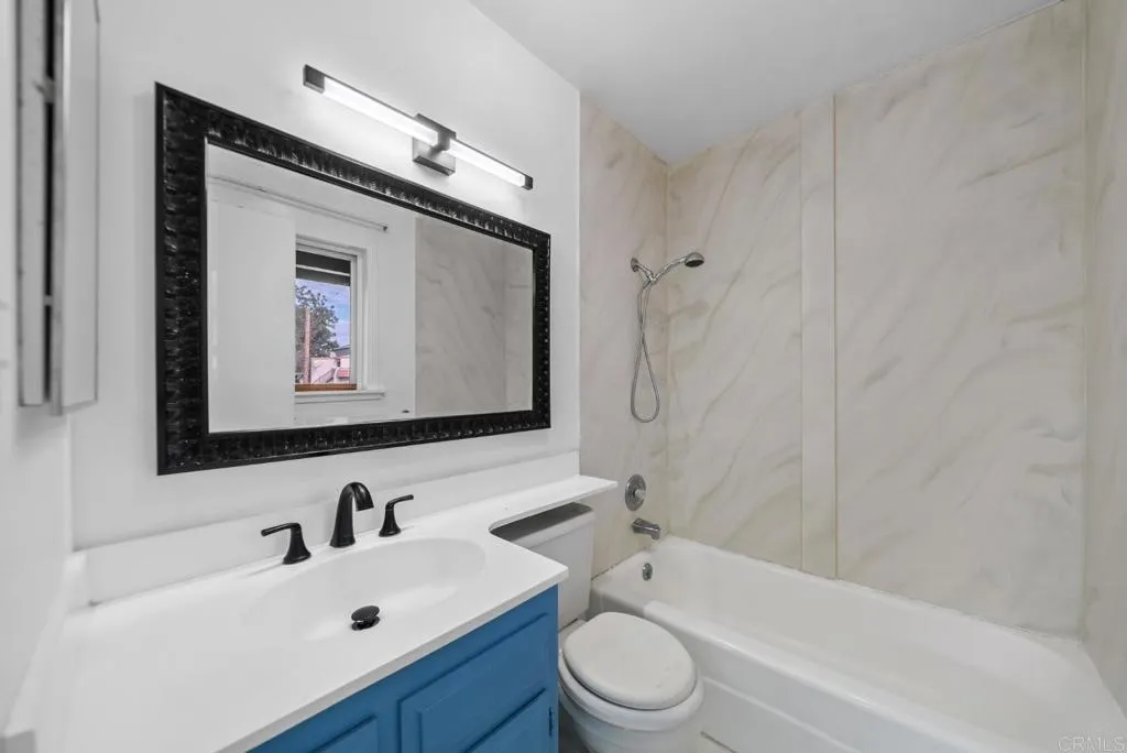 https://cdn.realtyfeed.com/cdn/127/306627143/2fcb8b7eee349af3730a3328177f7a58.webp