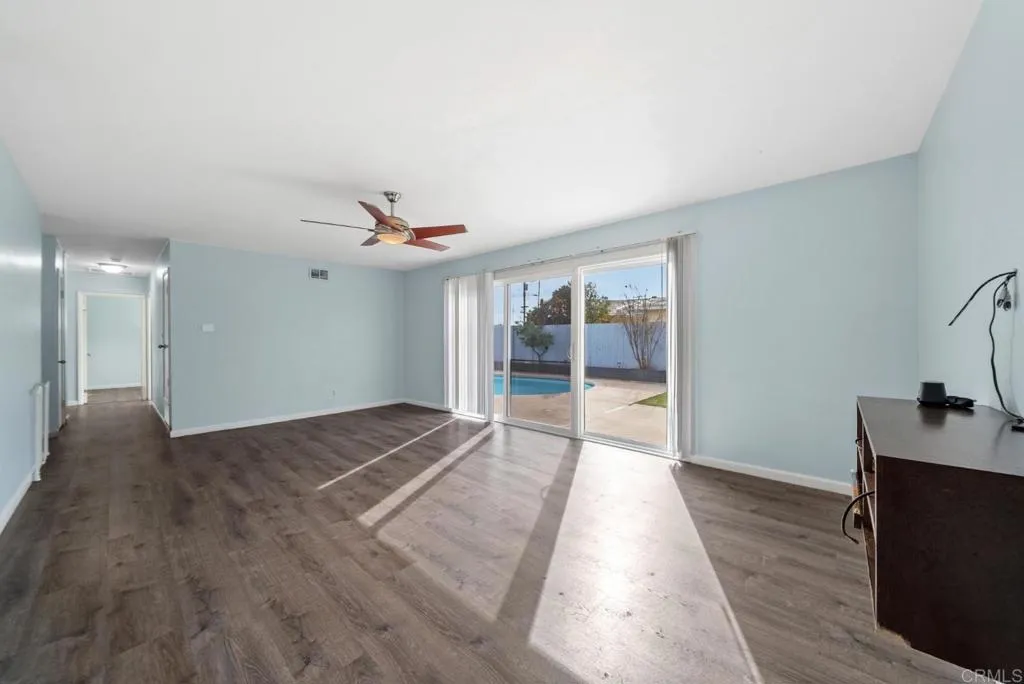 https://cdn.realtyfeed.com/cdn/127/306627143/6f9670d63d03ee7cb48665c49a943515.webp