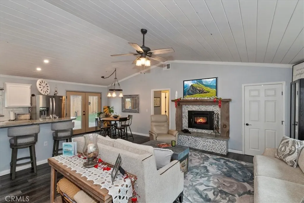 399 Crater Lake, Big Bear Lake, CA 92315 - Photo 5 of 42, Big Bear Lake, CA