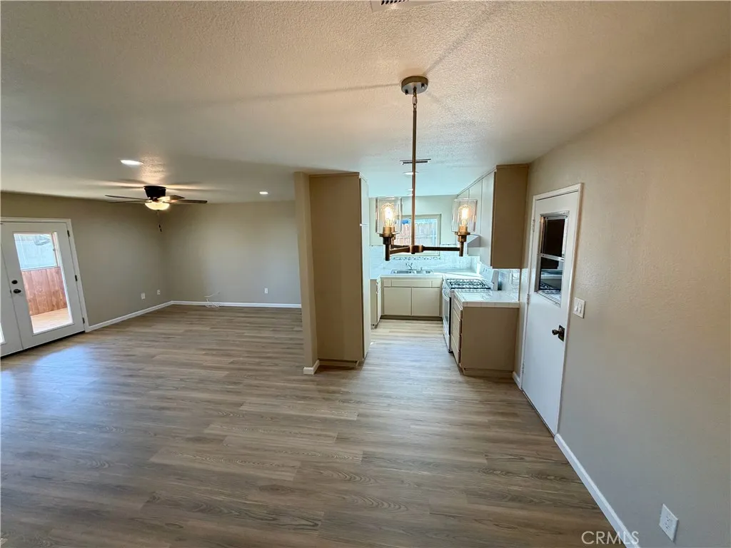 https://cdn.realtyfeed.com/cdn/127/306627159/6b563507e653c6e05115e24cca16cf78.webp