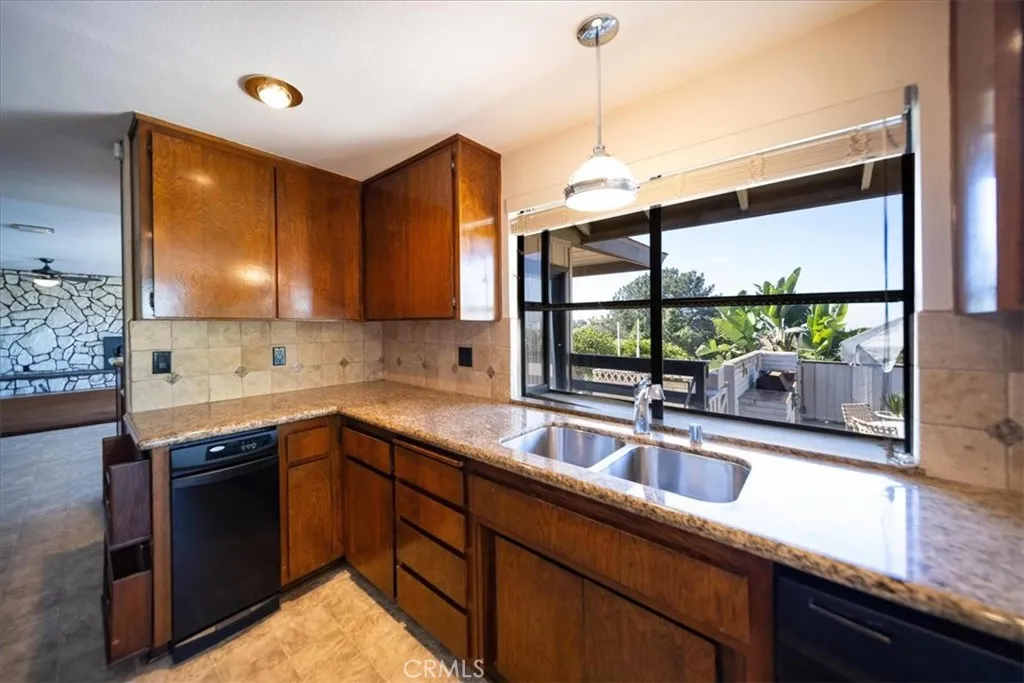 https://cdn.realtyfeed.com/cdn/127/306627166/66848672be076c1826fce957c82ef8bd.webp