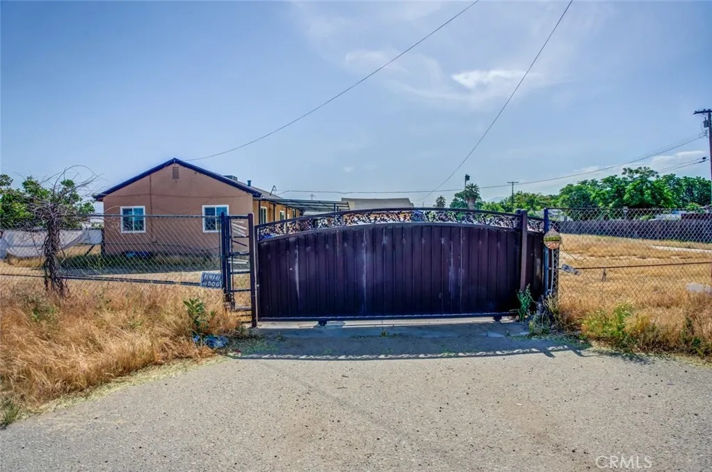 5915 Weedpatch, Bakersfield, CA 93307 - Photo 2 of 62, Bakersfield, CA