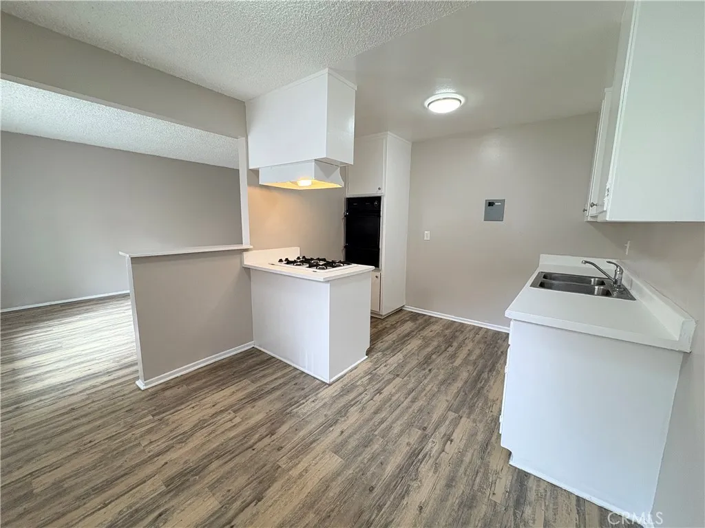 4920 Maine Avenue Unit J, Baldwin Park, CA 91706 - Photo 4 of 13, Baldwin Park, CA