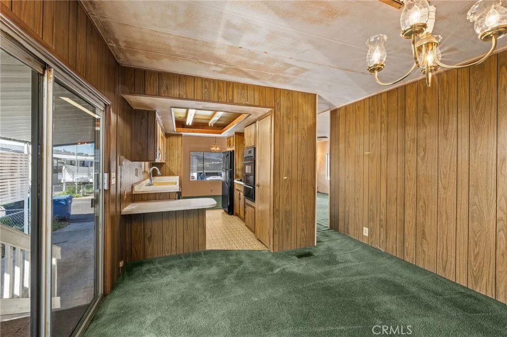 https://cdn.realtyfeed.com/cdn/127/306627251/34c926c6228cbf413b92fa4d5692c113.webp