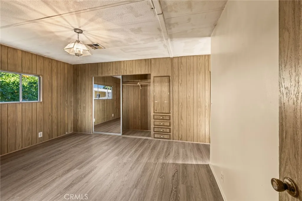 https://cdn.realtyfeed.com/cdn/127/306627251/7d6d04118f067e1b387ddb34dadebf24.webp
