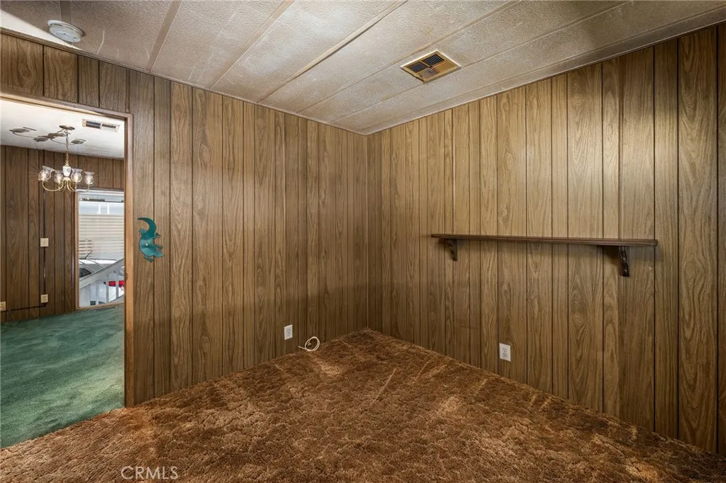 https://cdn.realtyfeed.com/cdn/127/306627251/9a1388ffb7853cbfd913d0ccfa2b3e03.webp