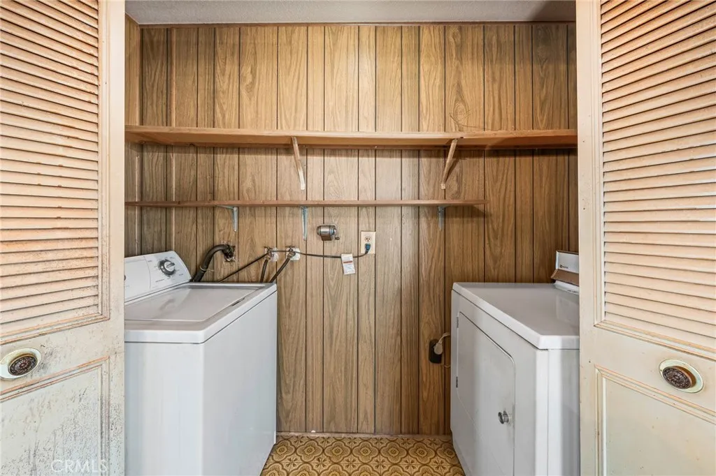 https://cdn.realtyfeed.com/cdn/127/306627251/df24f0fe00fd441b0a13dc0d81bfe271.webp