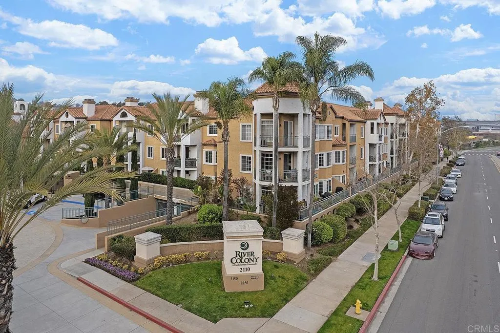 https://cdn.realtyfeed.com/cdn/127/306627274/13f9984bc63391a2775ca37f97eb0517.webp