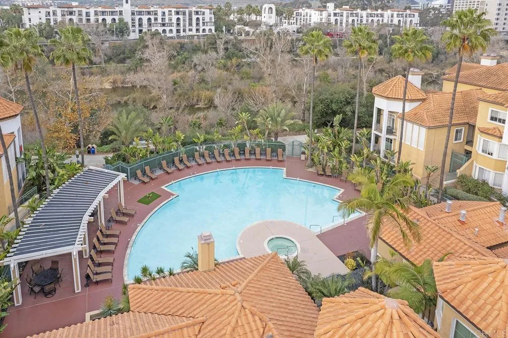 https://cdn.realtyfeed.com/cdn/127/306627274/7129ed6825bb0e92a94ca520849238d0.webp