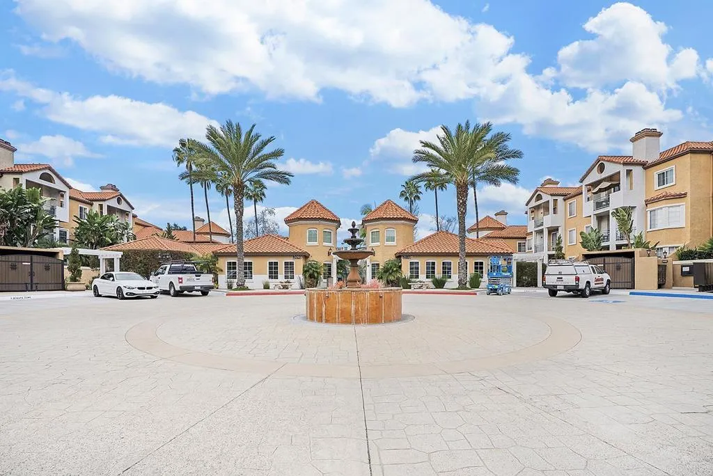 https://cdn.realtyfeed.com/cdn/127/306627274/71f7f0af11d464ce49e1b777aea77624.webp