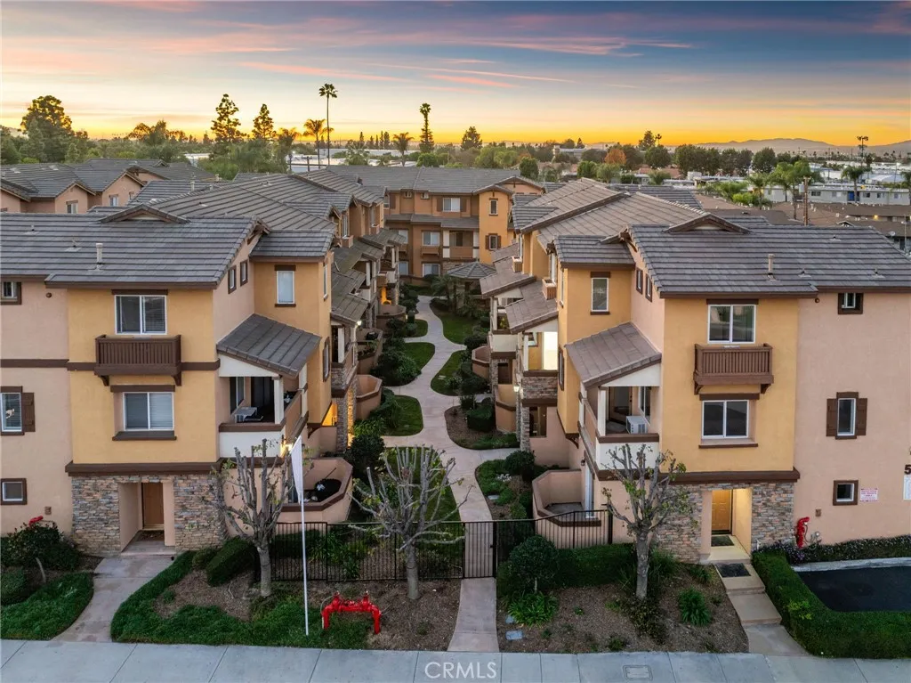 521 N Lark Ellen Unit B, Covina, CA 91722 - Photo 5 of 51, Covina, CA