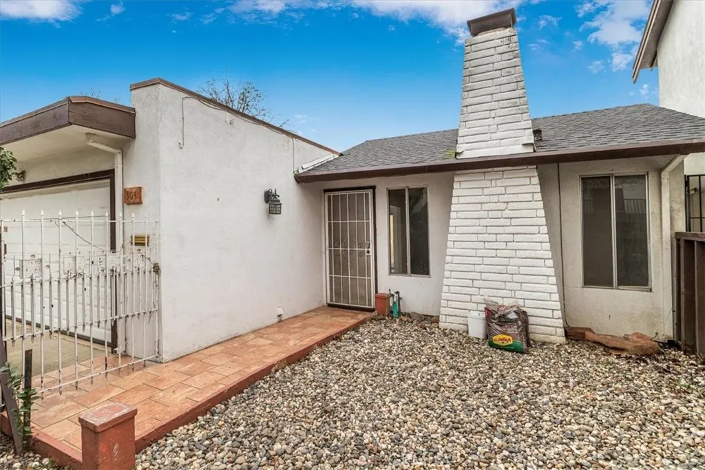 304 Los Verdes Ct, Modesto, CA 95354 - Photo 4 of 46, Modesto, CA