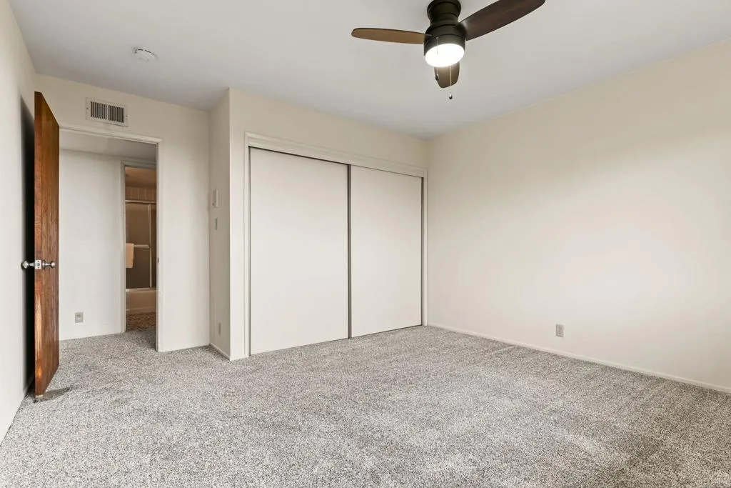 https://cdn.realtyfeed.com/cdn/127/306627379/1c1da43adcc5e3a1503ddfa07d59a0e0.webp