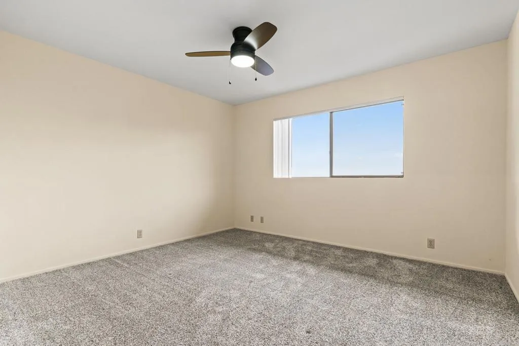 https://cdn.realtyfeed.com/cdn/127/306627379/265687134c837a053bb4d260e8115986.webp