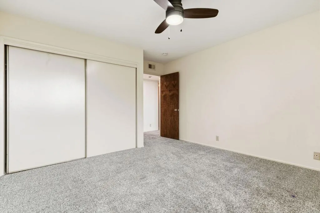 https://cdn.realtyfeed.com/cdn/127/306627379/4a50410d9f820f1c5ef175caab3e287f.webp