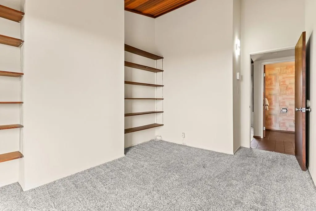https://cdn.realtyfeed.com/cdn/127/306627379/9ead69e1936888ae64ed802300309f83.webp