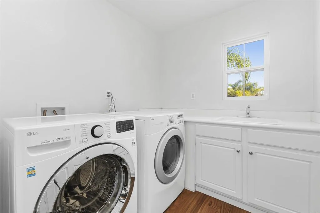 https://cdn.realtyfeed.com/cdn/127/306627419/278362f9cd0c49852d780b650fd079aa.webp
