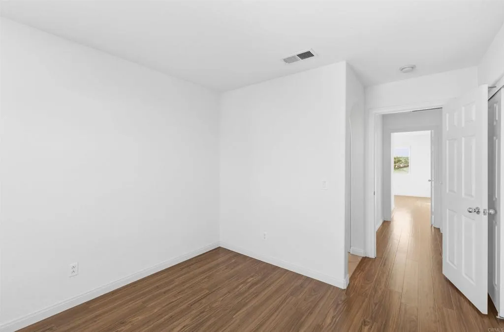 https://cdn.realtyfeed.com/cdn/127/306627419/3cda7b18bc4ba21237f9a4b1eedb5a31.webp