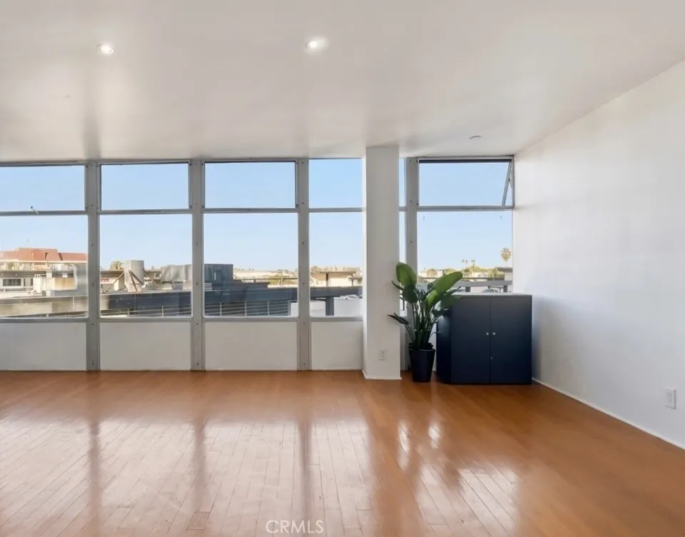 100 Atlantic Avenue Unit 405, Long Beach, CA 90802 - Photo 3 of 19, Long Beach, CA