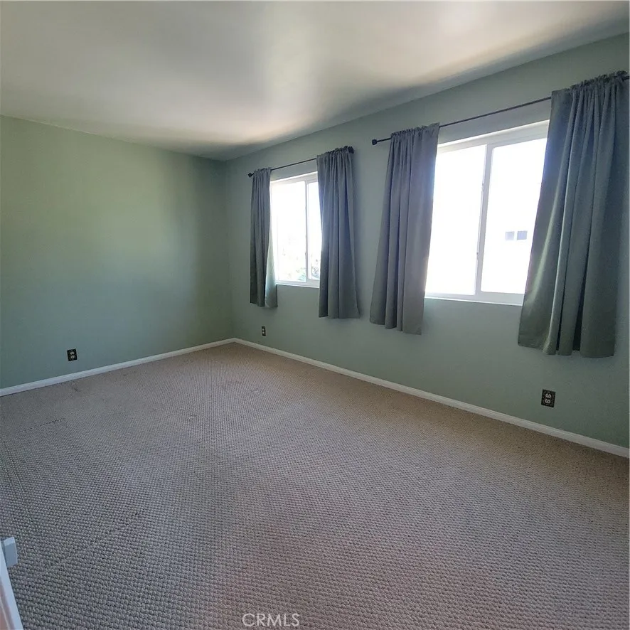 https://cdn.realtyfeed.com/cdn/127/306627463/edab73b86f21d3f31db1ae3da74cbf78.webp