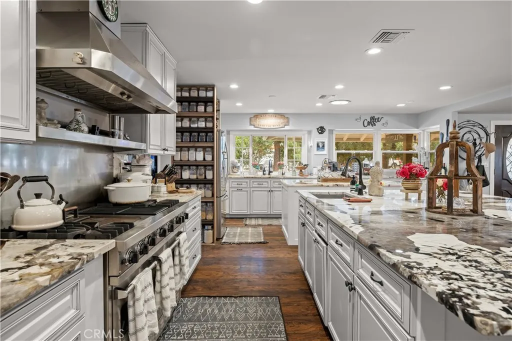 5981 Lakeview, Yorba Linda, CA 92886 - Photo 5 of 42, Yorba Linda, CA