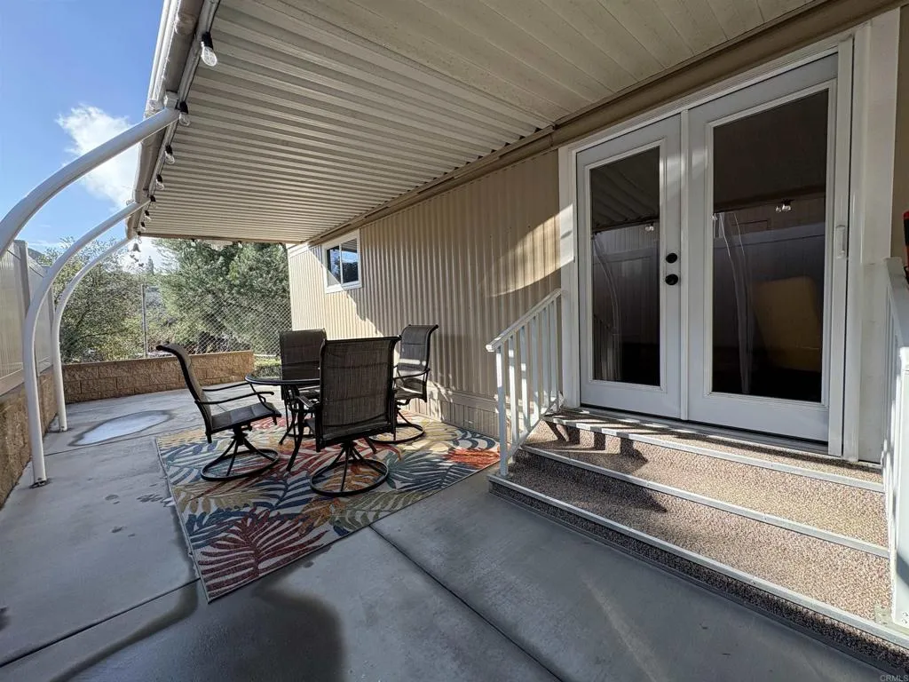 https://cdn.realtyfeed.com/cdn/127/306627504/50b6db028b9342587f95ff22ee0d8836.webp