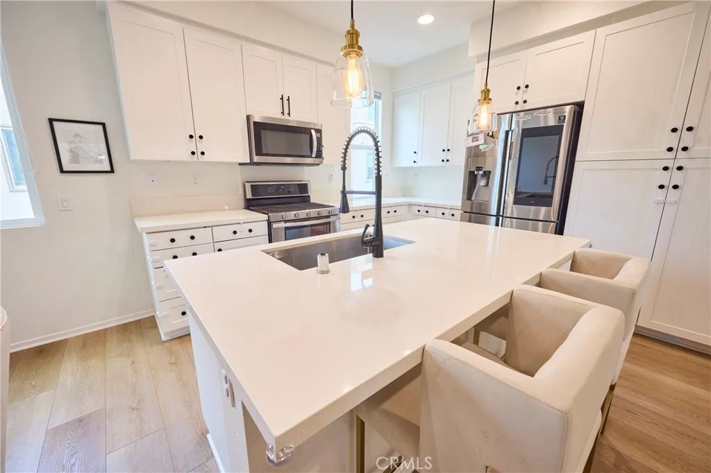 https://cdn.realtyfeed.com/cdn/127/306627505/27a14c52ee553a266fbad4e096cdde82.webp