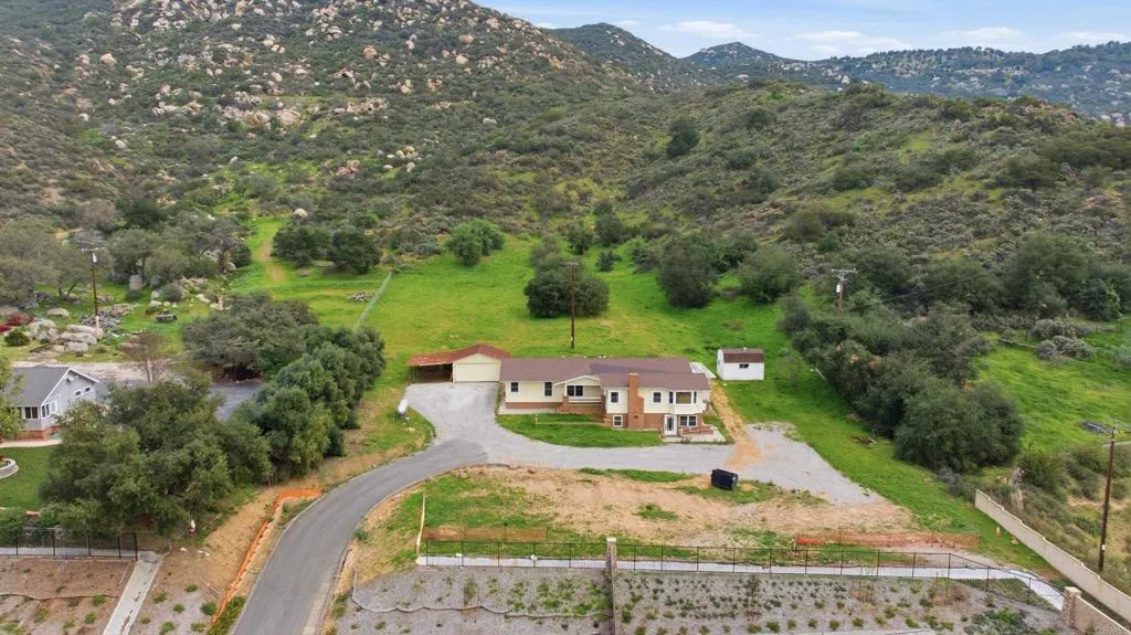 https://cdn.realtyfeed.com/cdn/127/306627514/ed9f40ac5062c2397d219f67fd86b118.webp
