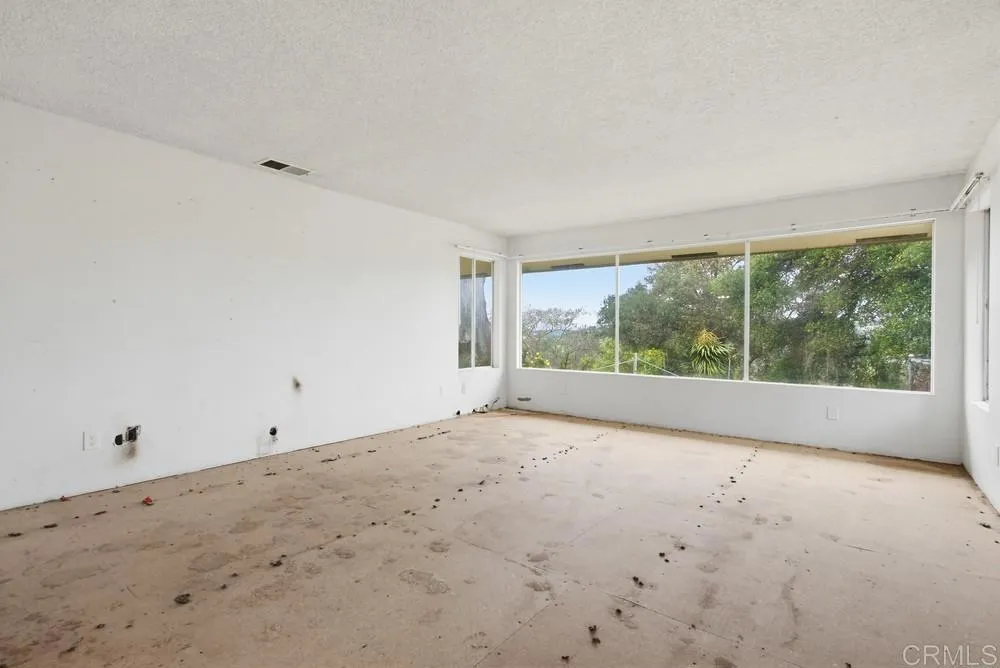 https://cdn.realtyfeed.com/cdn/127/306627536/60a86043d010dc32af1462a507548225.webp