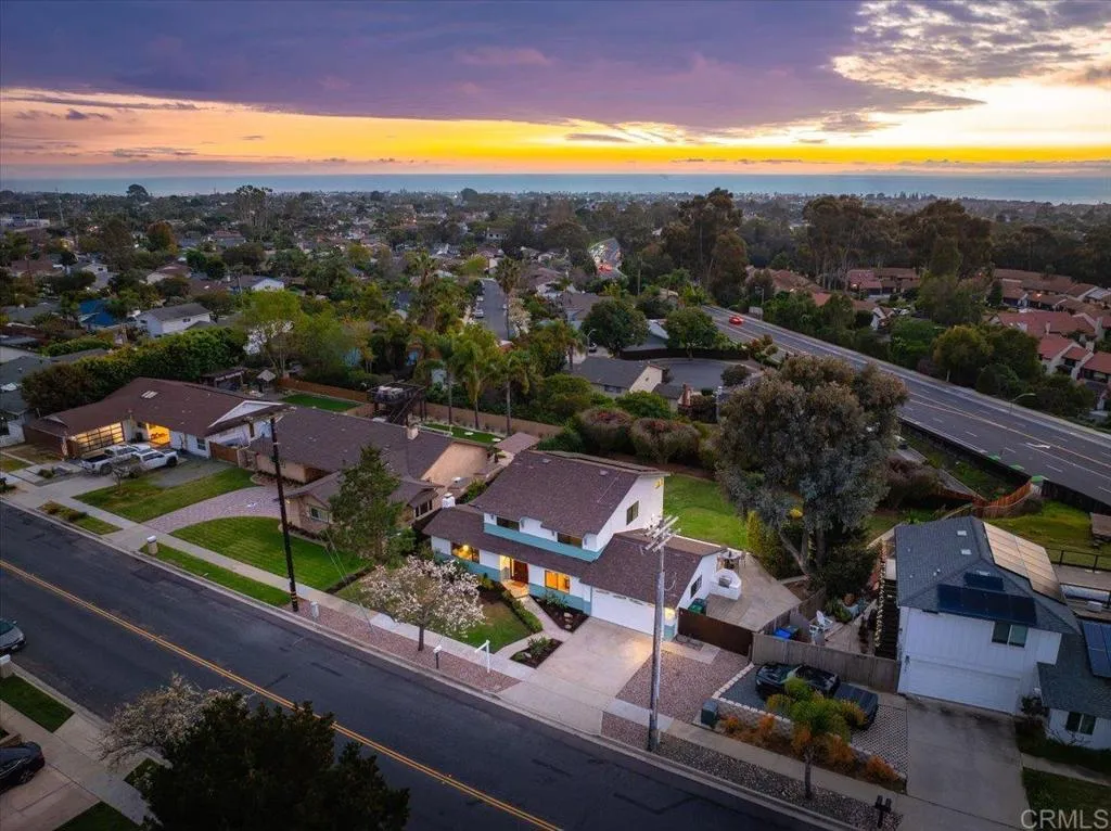https://cdn.realtyfeed.com/cdn/127/306627611/56dd5a90c011cab967cb80c7a80f8af8.webp