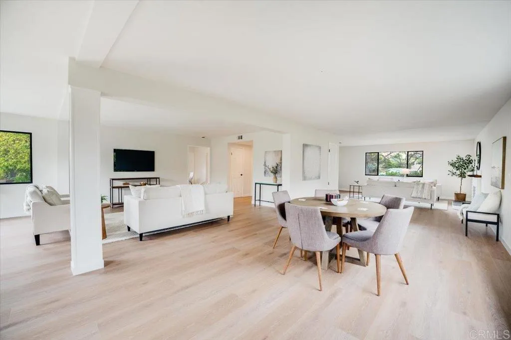 https://cdn.realtyfeed.com/cdn/127/306627611/d297b0850676302f2c2e3d3900e58121.webp