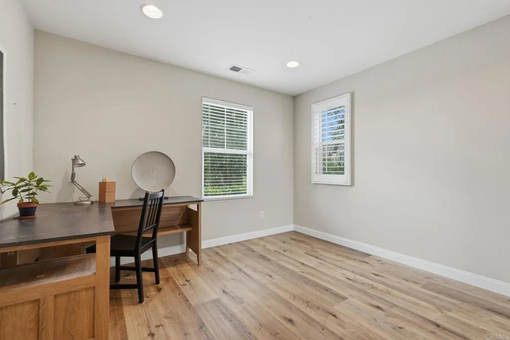 https://cdn.realtyfeed.com/cdn/127/306627618/32eebf6c0d7a79ea4829cc181f40dbcd.webp